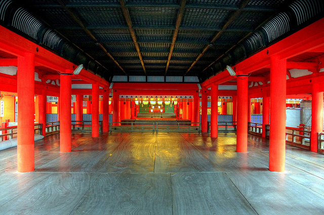 Itsukushima_Shrine