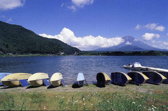 lake-shojiko2