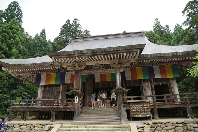risshakuji-temple-in-yamagata